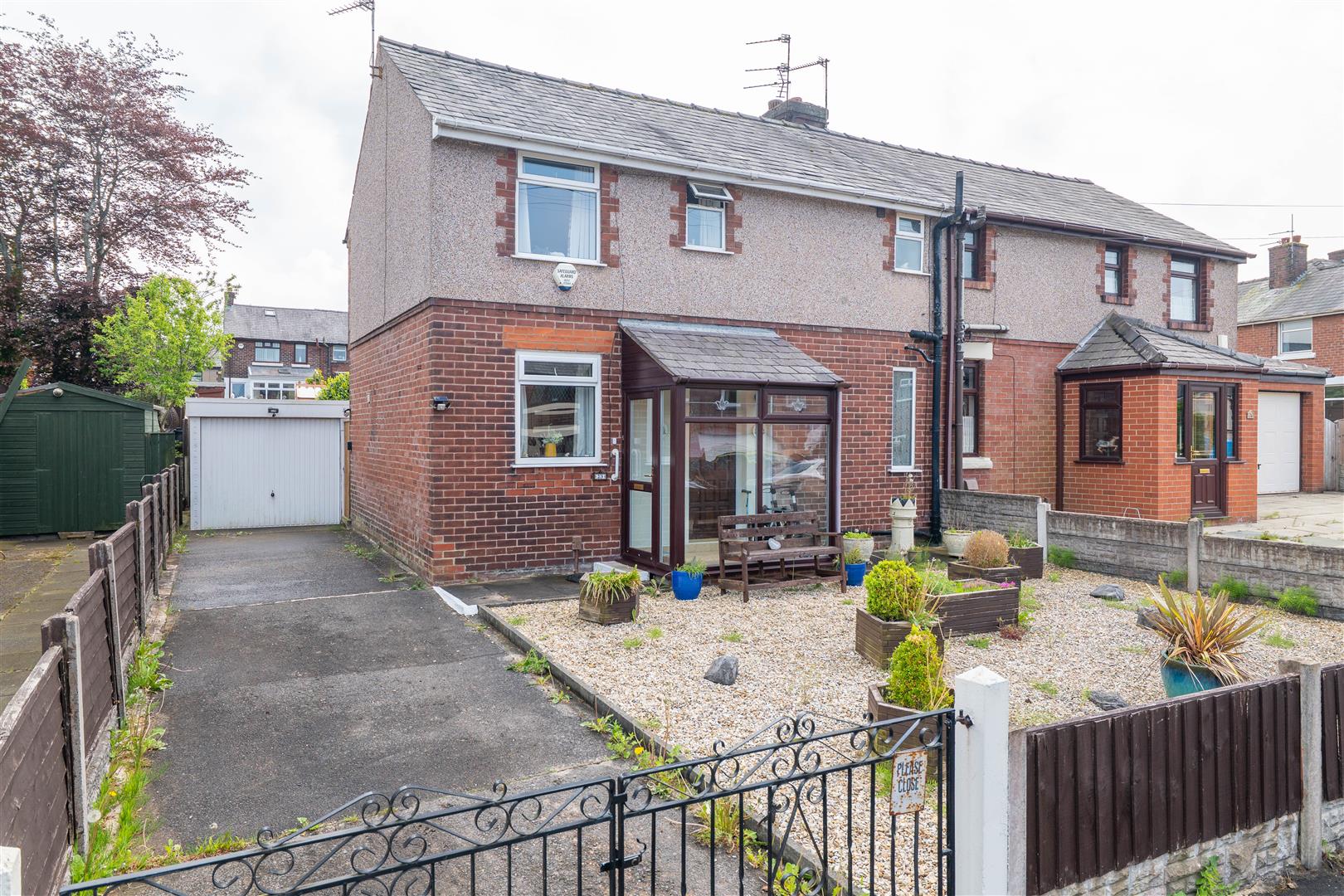 3 bed property in Tennyson Avenue, Chorley